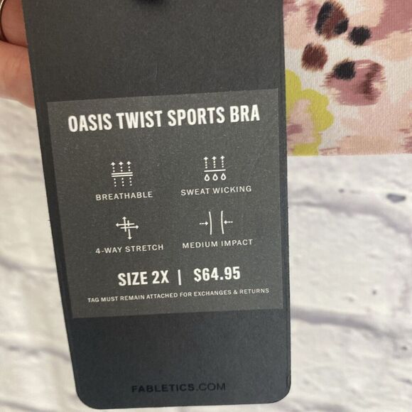 Fabletics Women’s NWT Oasis Twist Sports Bra Athleisure Size 2X - Picture 3 of 5